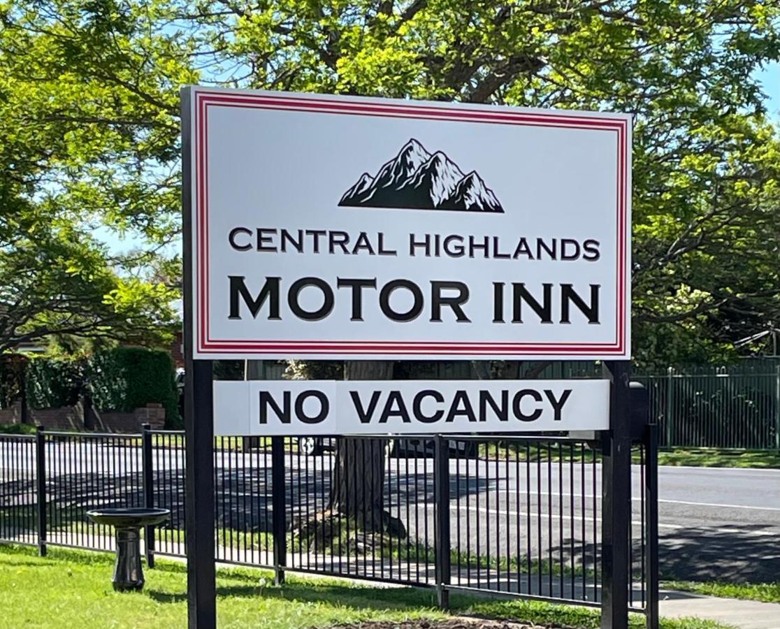 كينيتون Central Highlands Motor Inn المظهر الخارجي الصورة